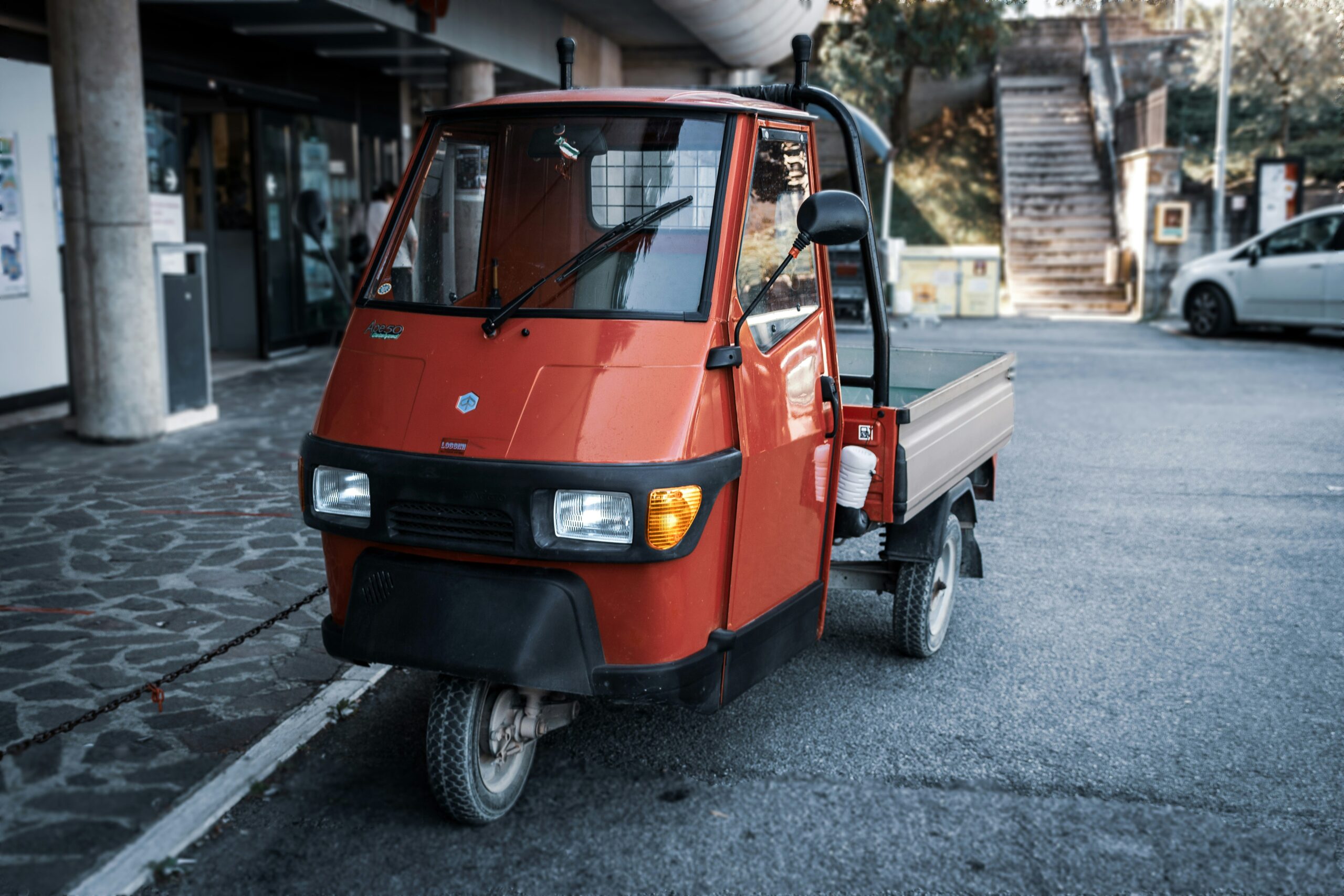 The Ultimate Guide to the Piaggio MP3 400
