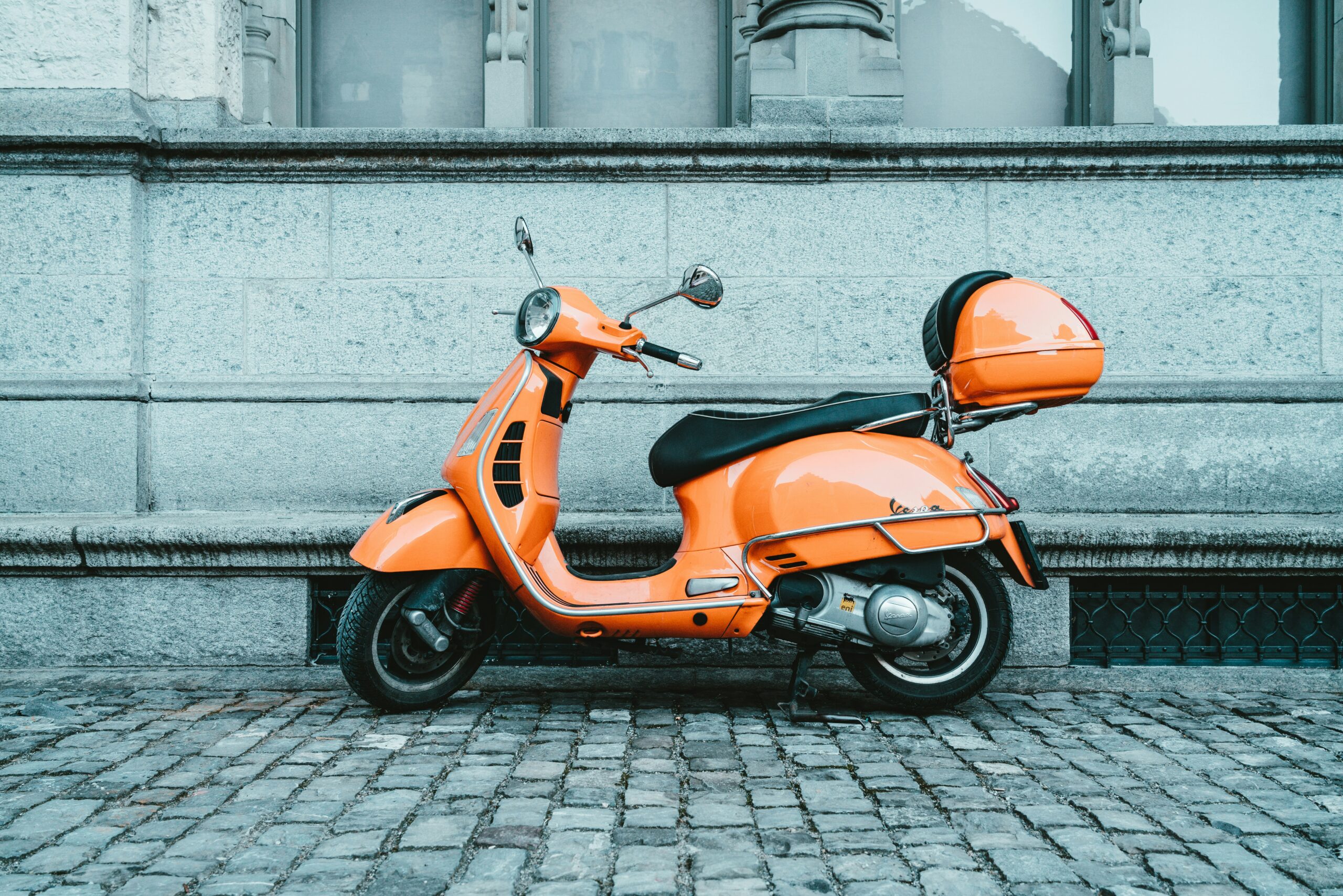 Exploring the Benefits of a 49cc Scooter