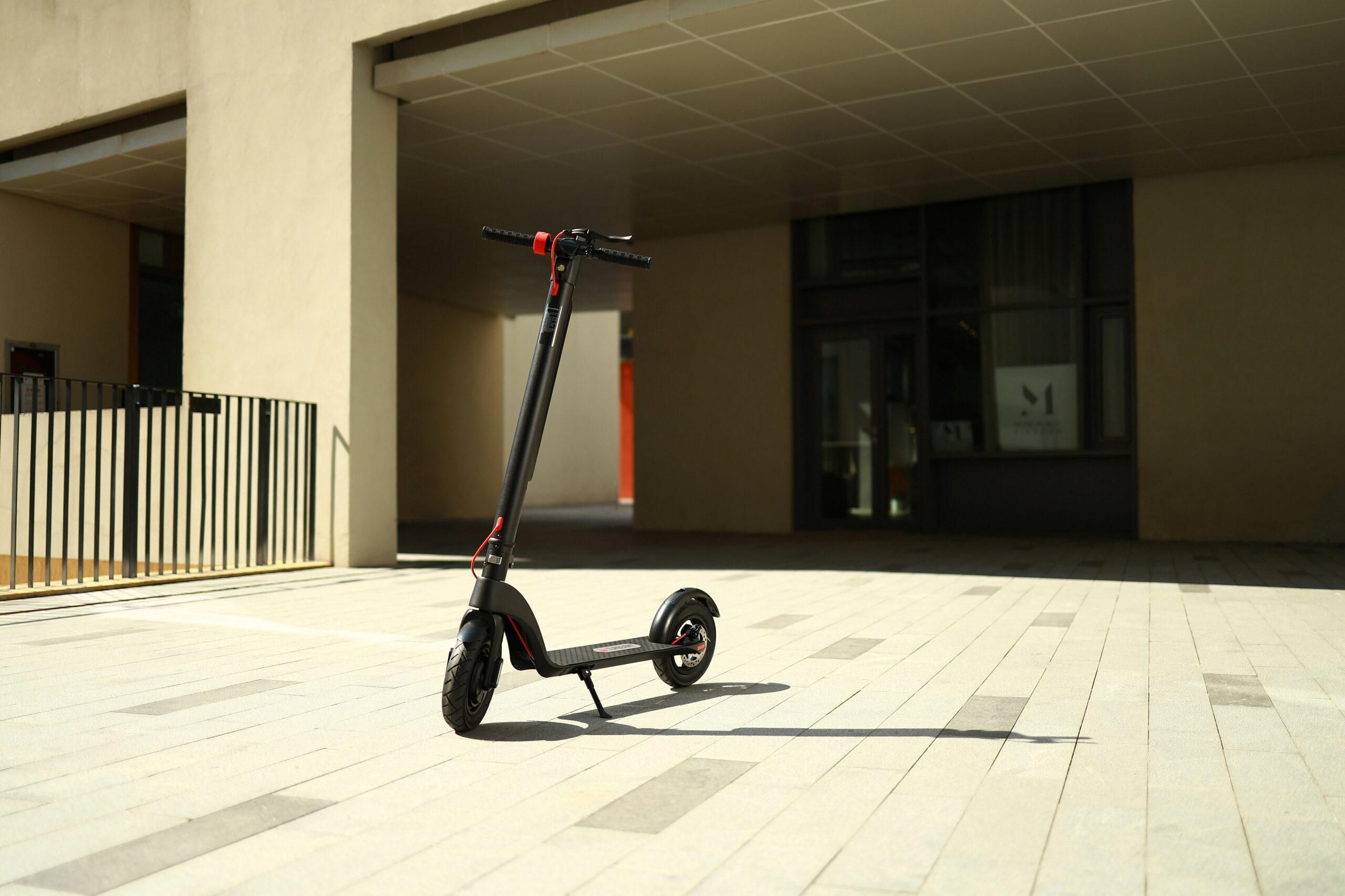 Revolutionize Your Commute with a Foldable Scooter